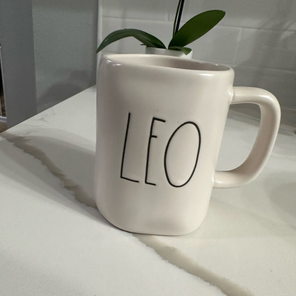 Rae Dunn LEO mug